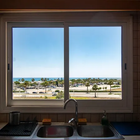 Mackenzie Sea Views * لارنكا