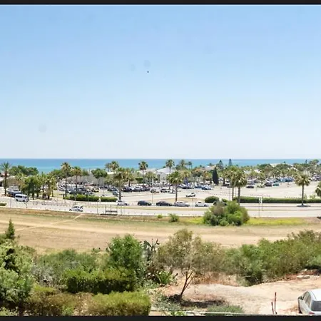 Mackenzie Sea Views Apartman *